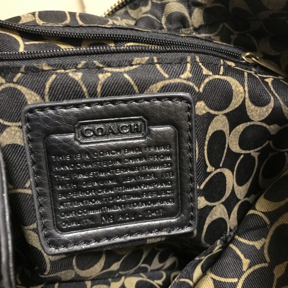 Purses - Picture 3 of 9